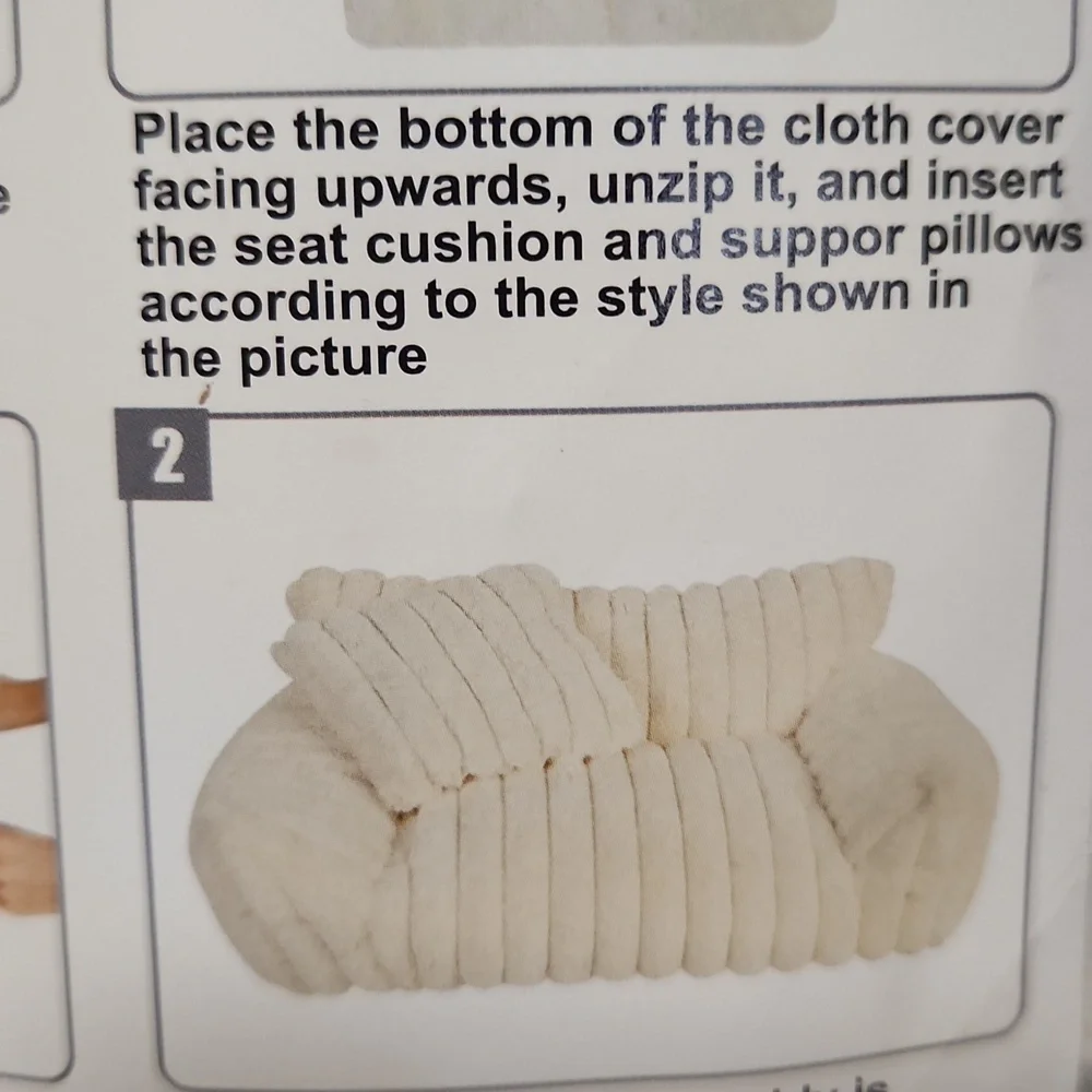 BNIP CAT/ DOG COUCH- CREAM COLOR,